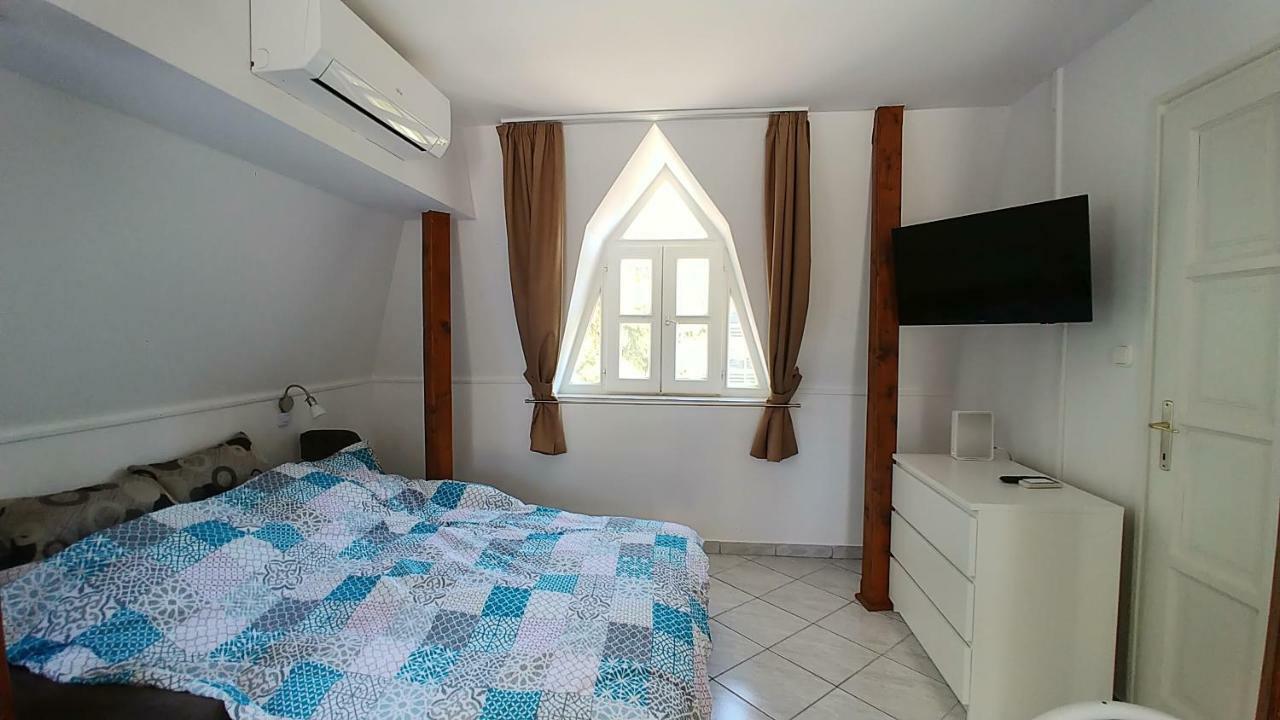 Balaton Apartman Fuered บาลาตอนฟือเรด ภายนอก รูปภาพ